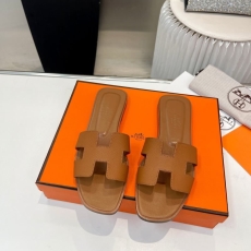 Hermes Slippers